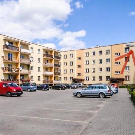 Nr 4 Europa22 Paczek Gratis Opcjonalnie Parking 24H Strzezony Centrum Miasta Tomaszowa Mazowieckiego Netflix Max Free Quick Check-In Szybkie Zameldowanie "Znizki Z Karta Duzej Rodziny" Hostel Tomaszów Mazowiecki Екстериор снимка